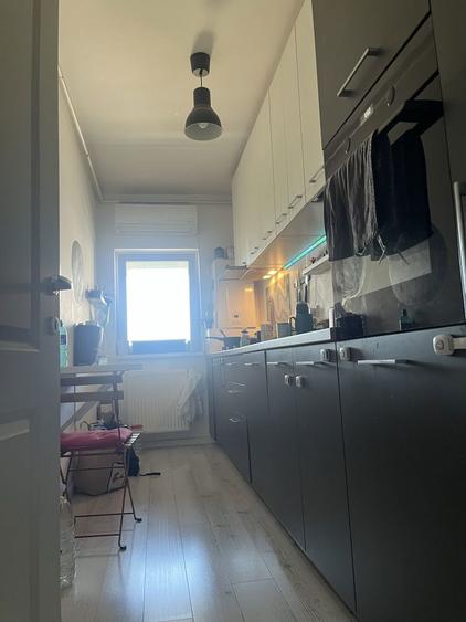 Inchiriez apartament de doua camere, zona Sisesti, disponibil din 15 mai - 3