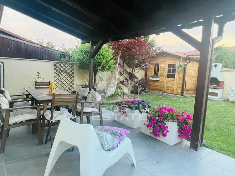Casă cu 4 camere în Dumbrăvița