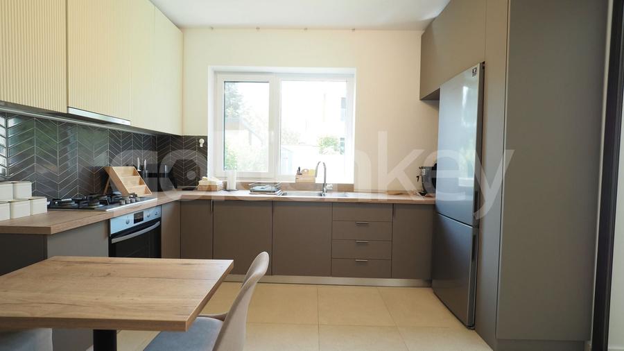 Duplex cu 4 camere cu Canalizare în Pipera
