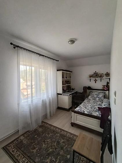Casă cu Teren 250 Mp în Central