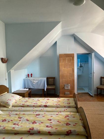 Vilă istorică de vânzare  Castel Aura Buzescu Bușteni  str. Victoriei nr. 11 - 21