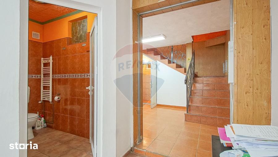 Casă cu 3 camere cu Teren 100 Mp în Central