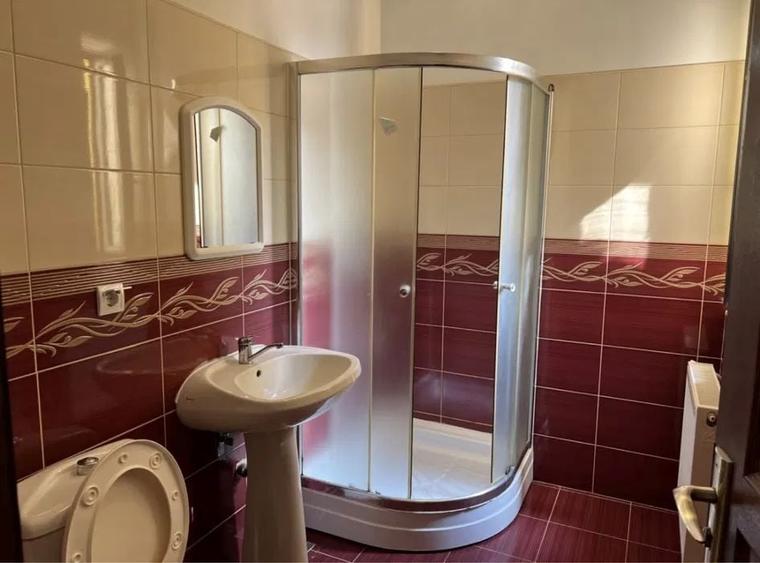 Apartament cu 3 camere decomandat în Șelimbăr