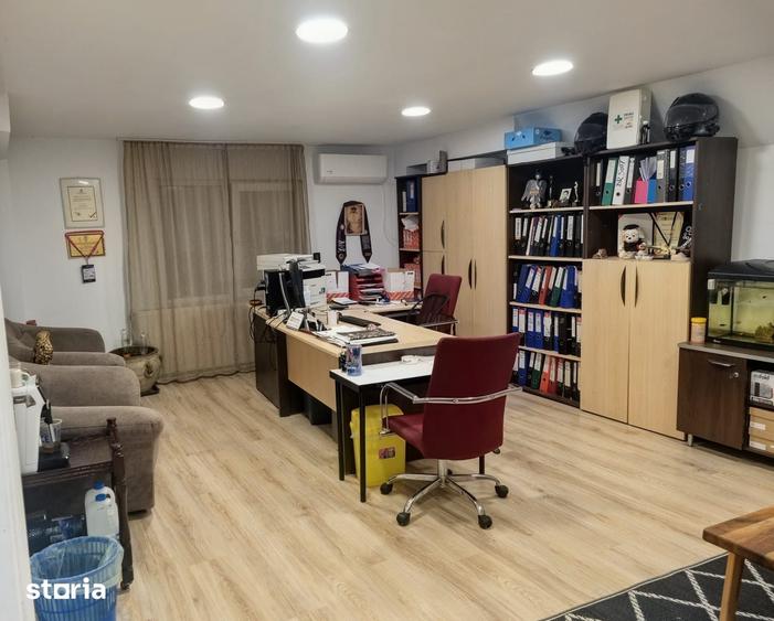 Spațiu comercial, de 373 mp, în Sântandrei