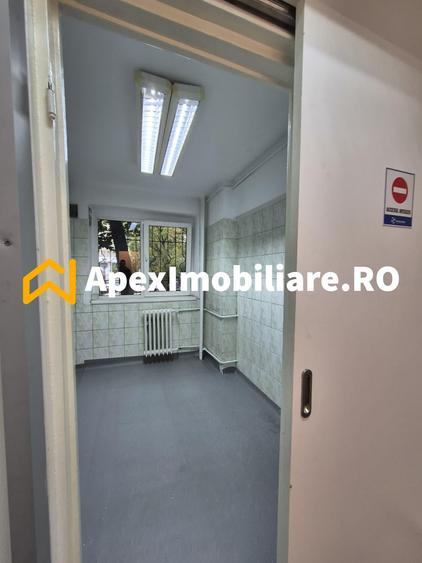 Spațiu comercial, de 54.540000915527 mp, în Drumul Taberei