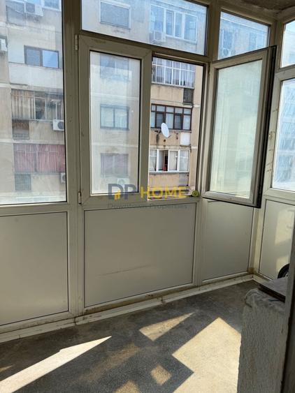 Apartament cu 3 camere semidecomandat în Kogălniceanu