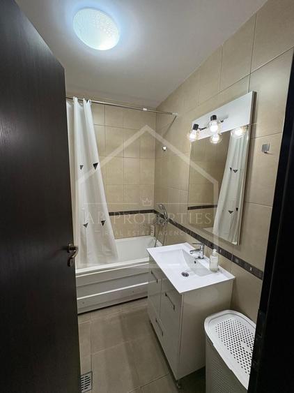 Apartament cu 2 camere semidecomandat, mobilat în Militari