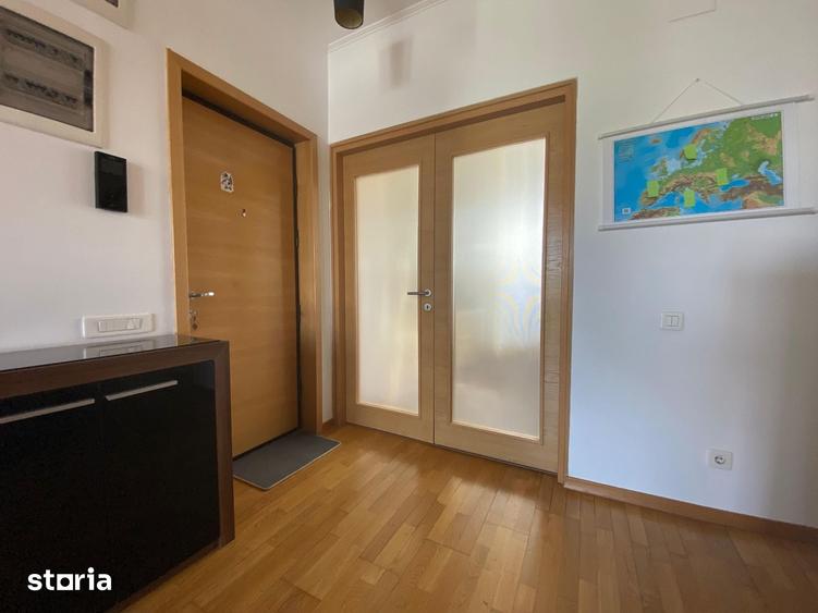 Apartament cu 3 camere în Aviatorilor