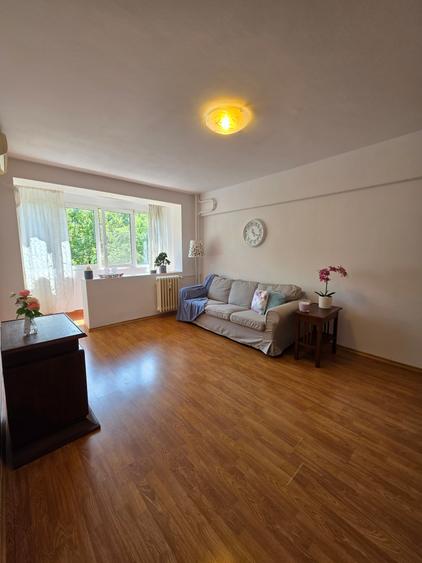 Apartament cu 2 camere decomandat, mobilat în Obor