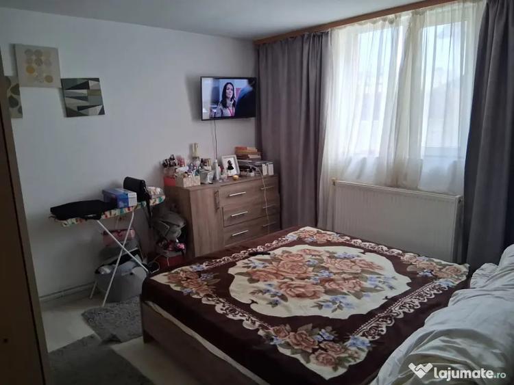 Casă cu 7 camere cu Teren 863 Mp în Brestei