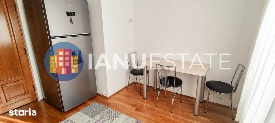 Apartament cu 3 camere semidecomandat în Vitan