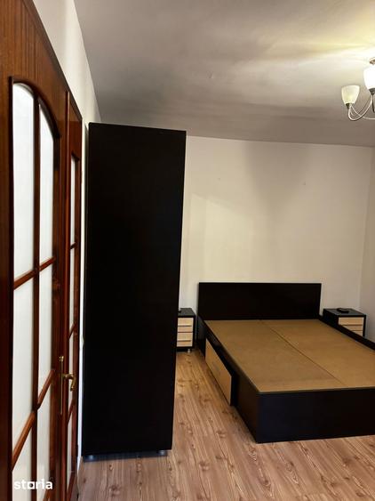 Apartament cu 2 camere semidecomandat, mobilat în Centrul Istoric