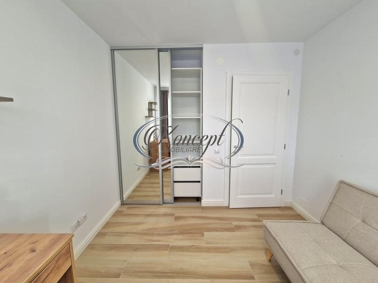 Apartament cu 4 camere semidecomandat, mobilat în Borhanci