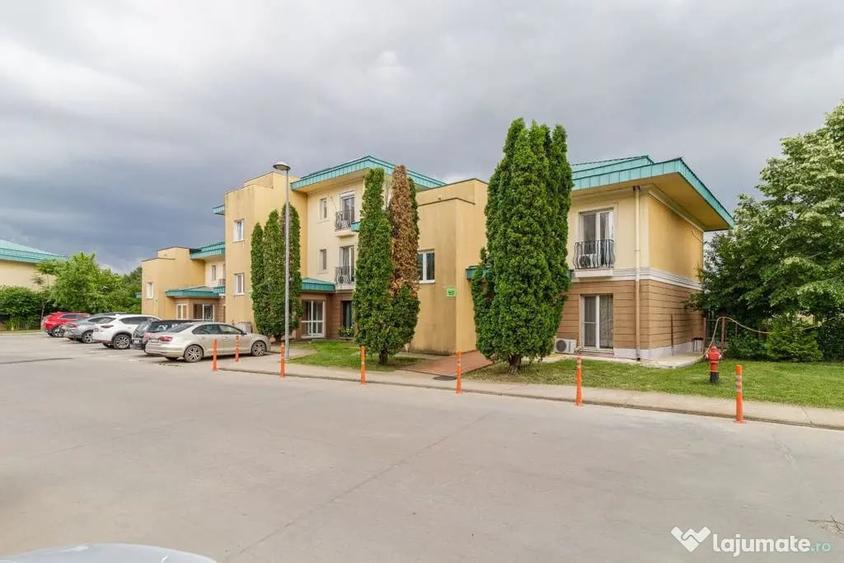 Apartament cu 3 camere semidecomandat în Ștefăneștii de Jos