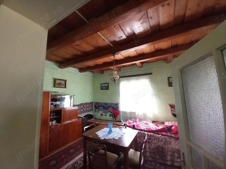 casa cu anexe, gradina, livada, in centrul loc. Lisnau - 5