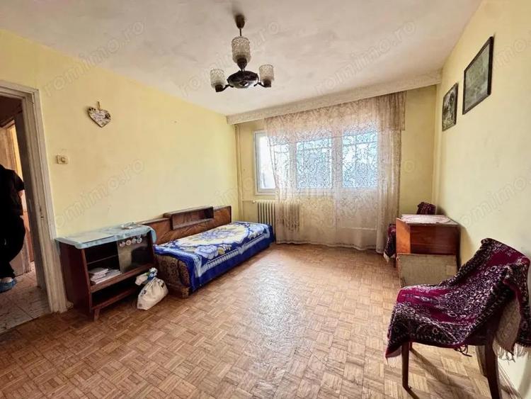 Apartament 2 camere spa?ios, zona Corni?a Bistri?ei langa ?coala nr. 10 - 12