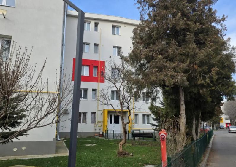 Apartament 3 camere Centru Valenii de Munte | Cartier m - 3