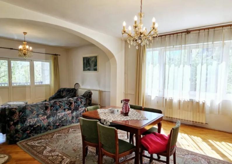 Apartament de 100 mp dintr-o casa, zona Spitalului, Sfantu G - 4