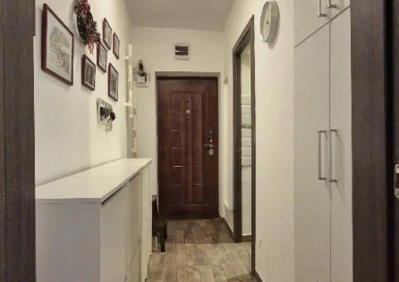 Apartament 3 camere, parter, 60 mp, Pia?a Sudului - 2