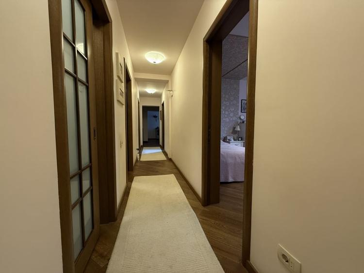 Vilă ultracentrală cu piscină interioară, saună și cramă | Unirii - 35