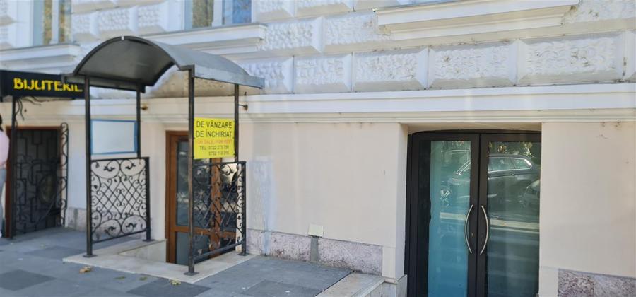 Spatiu Comercial Central pe Bulevardul Revolutiei linga Primarie - 3