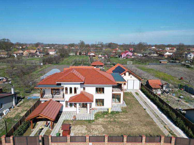 Casa Exclusivista, Teren Generos, Comision 0% - 1