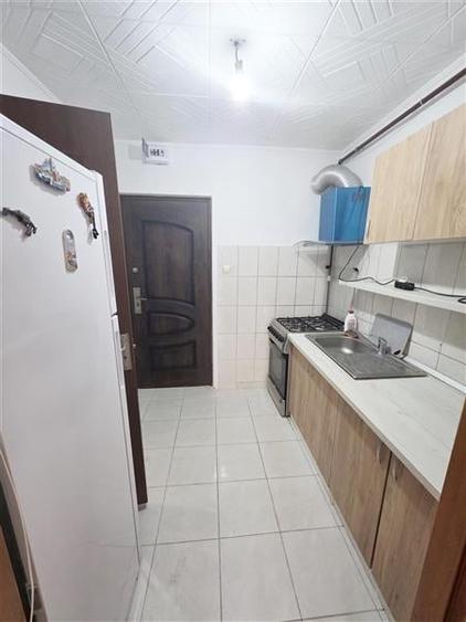 Garsoniera, zona Tractorul - 5