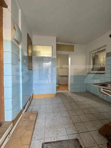 Casa cu Poten?ial de Transformare 13 Septembrie - 4