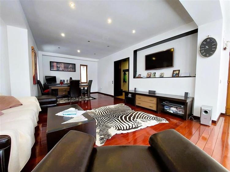 Resedinta Exclusivista Sinaia, Central - 3