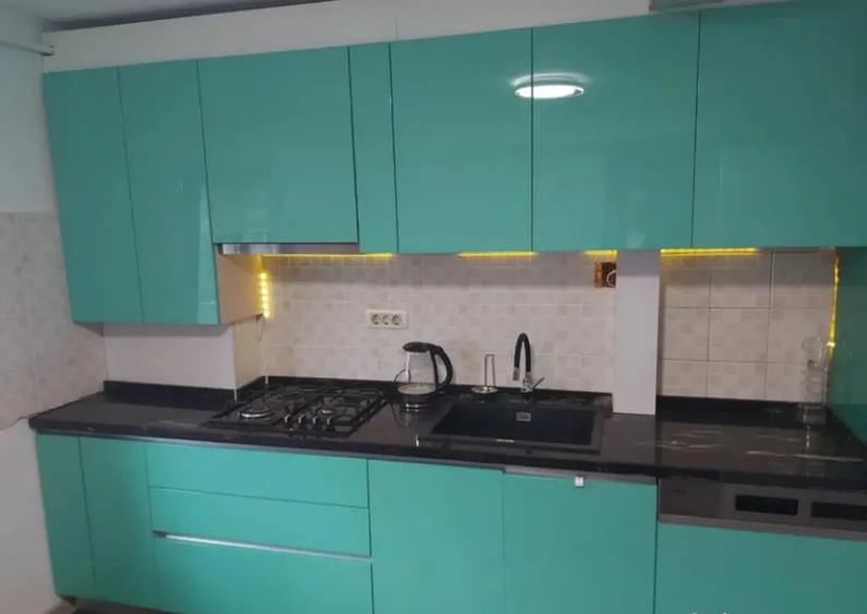 Apartament 4 camere, decomandat - zona Sacele - 2