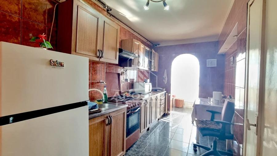 Apartament decomandat cu 3 camere, vedere pamoramica, zona Dacia - 3