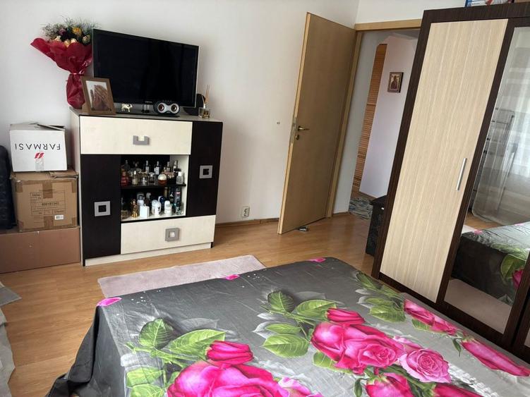 Apartament 2 camere transformat in 3 - 6