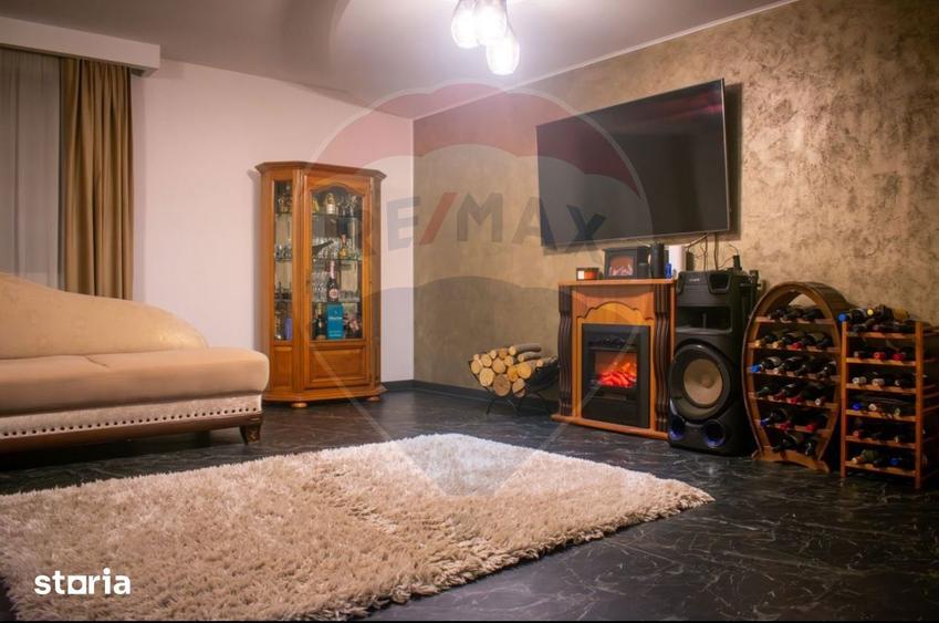 Casa / Vila cu 5 camere de vanzare - 12