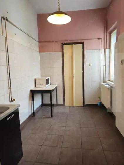 De vanzare Apartament 4 camere, decomandat 100 mp Ultracentral, Timi?oara - 6