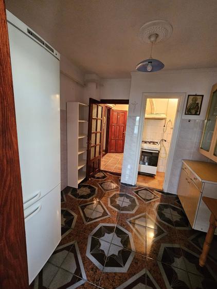 Inchiriez apartament 2 camere - 2