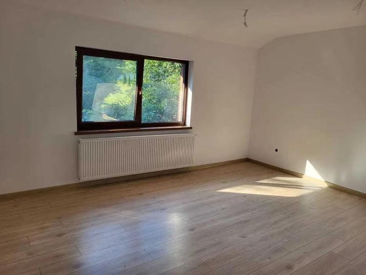 Casa 2025, Constructie Solida cu Demisol si Gradina, Bunloc - 7