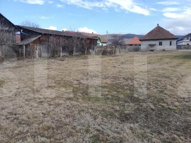 Casa de caramida cu 3 camere in Bodoc - 1