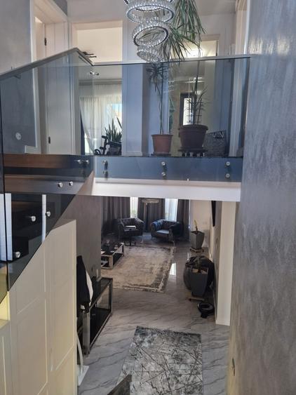 Vand casa P+1 zona Spitalul Judetean - 6