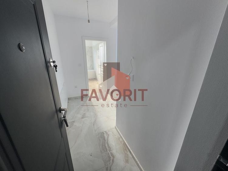 Disponibil imediat. Decomandat. TVA 21% inclus in pret - 9