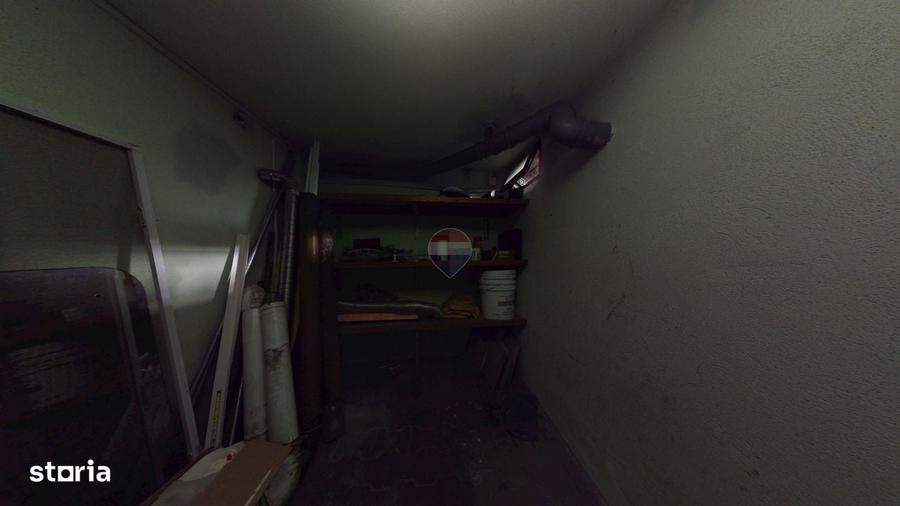 Apartament cu 3 camere în Florilor