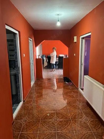 Vindem Casa cu 4 camere in Husasau de Tinca - 10