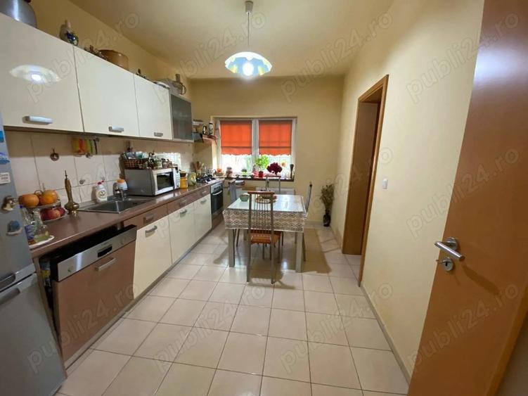 1 2 Duplex de vanzare - 3