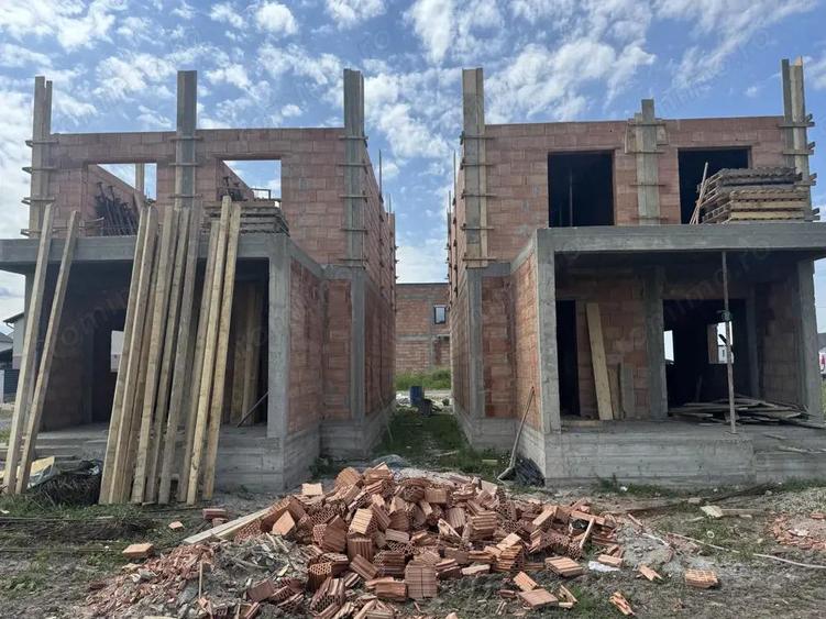 Individuala Sacalaz P+E,4Camere,3 Bai,Proiect Modern - 1