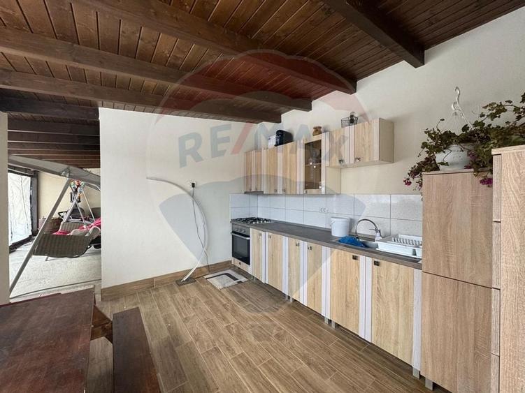 Casă / Vilă cu 4 camere de vânzare în zona Bujac-Arad - 23