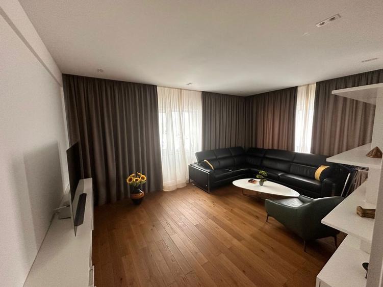 Apartament 3 camere, zona centrala - 1