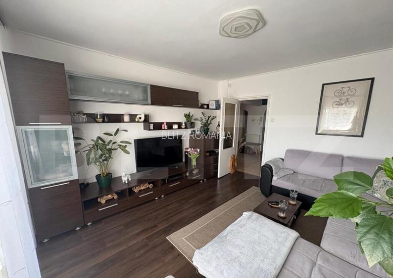 Apartament cu 4 camere, 92 mp, zona str. Careiului Apartament cu 4 camere, 92 mp, zona str. Careiului