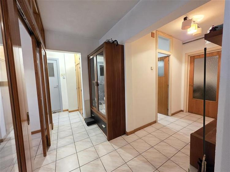 4 camere - centrala termica  -  parcare - Crangasi - 15