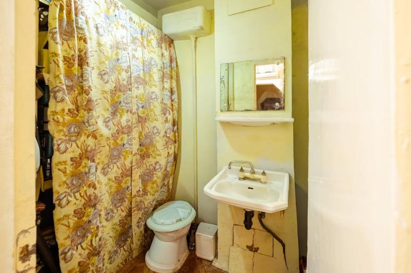 OPORTUNITATE: 3 camere + 2 bai, DECOMANDAT, Girocului – langa Spitalul Judetean. - 19