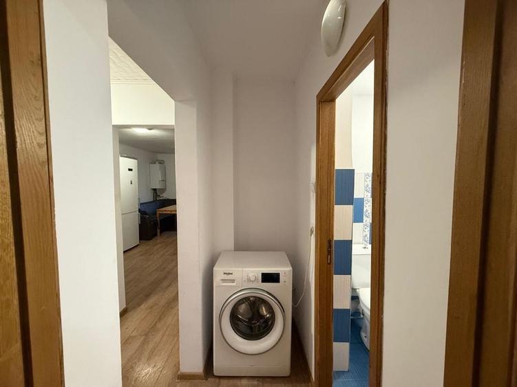 Apartament cu 3 camere decomandat în Dorobanți 1