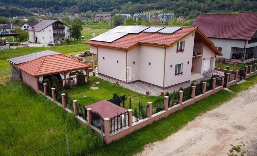 Casa de vanzare toatal mobilata si utilata in zona noua, Sighisoara - 1